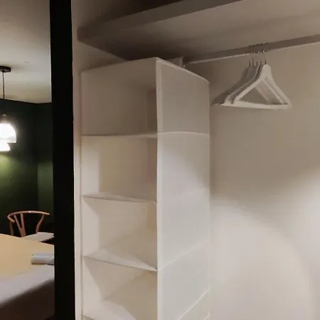 In Shared House With Private External Bathroom Accommodatie bij particulieren Lissabon